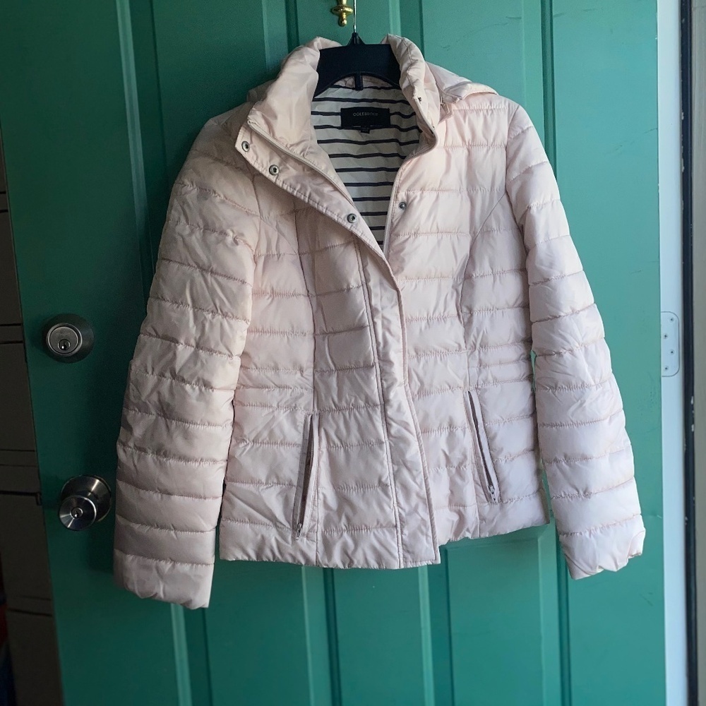 Colebrook Essentials womens coat size small *one small spot see photo*